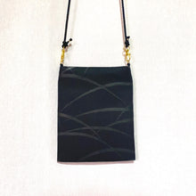 画像をギャラリービューアに読み込む, obi サコッシュ『黒×芝草模様』