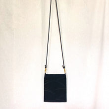 画像をギャラリービューアに読み込む, obi サコッシュ『黒×芝草模様』
