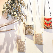 画像をギャラリービューアに読み込む, obi サコッシュ『シルバー×孔雀羽』