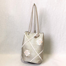 画像をギャラリービューアに読み込む, obi巾着バッグ『シルバー×花菱』