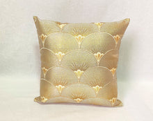 画像をギャラリービューアに読み込む, obiクッション『ゴールド×青海波』