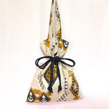 Load image into gallery viewer, kimono knotted bag &quot;Meisen x pot&quot;
