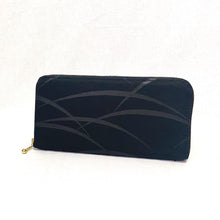 Load image into gallery viewer, obi long wallet &quot;black x grass pattern&quot;
