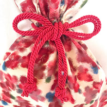 Load image into gallery viewer, kimono knotted bag “pink x petals”
