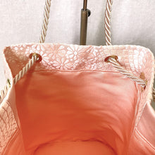 Load image into gallery viewer, obi Drawstring Bag &quot;Pink x Chrysanthemum&quot;
