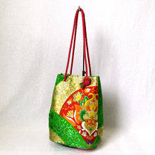 Load image into gallery viewer, obi Drawstring Bag &quot;Green x Change Seigaiha&quot;
