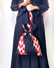 画像をギャラリービューアに読み込む, kimono結びバッグ『黒×赤』
